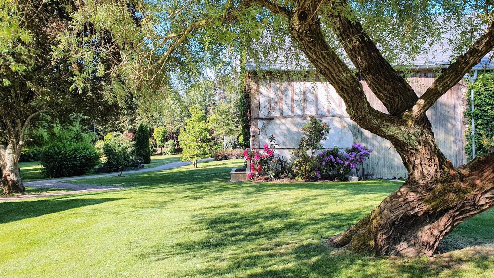 Domaine Des Clos Vallees Longnes Exterior foto